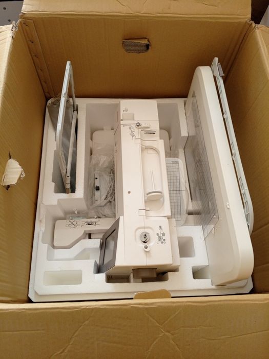 Компьютерная машинка 550E