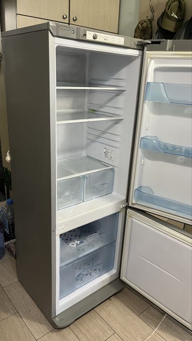 Холодильник в хорошем состояний