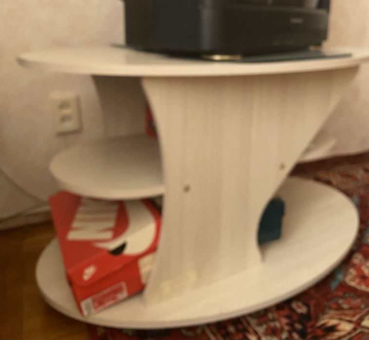 Продам Шкаф с зеркалом