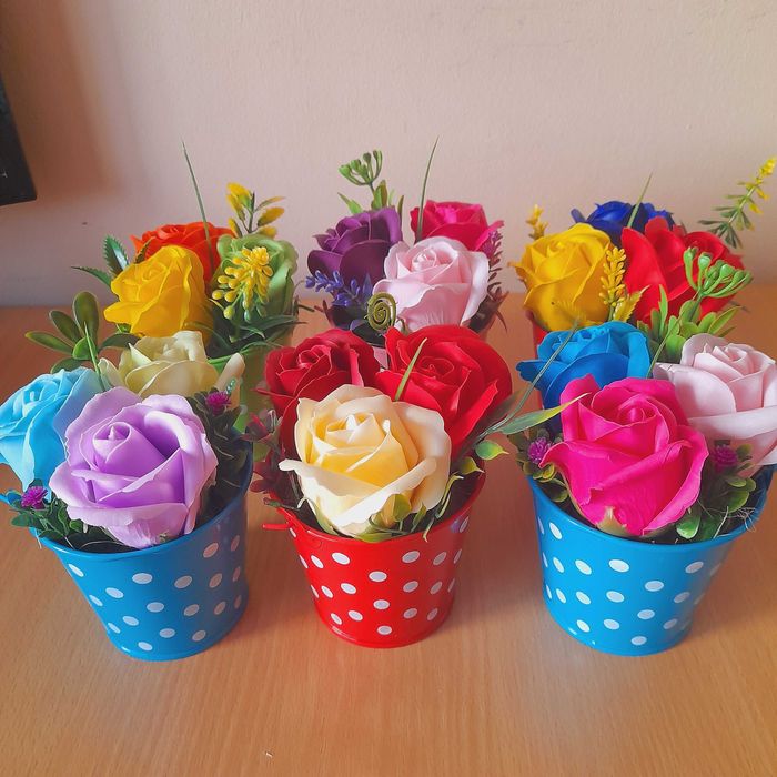 Цветя от пластичен сапун