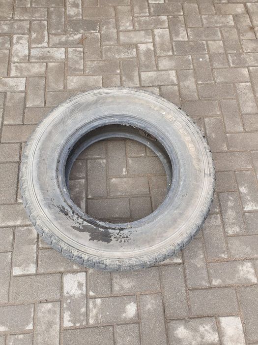 Продам шины в хорошем состоянии.