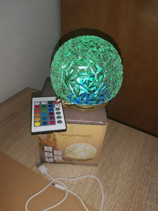 Lampa de veghe, aproape nouă