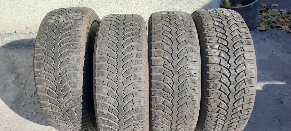 Продам автошины на 17