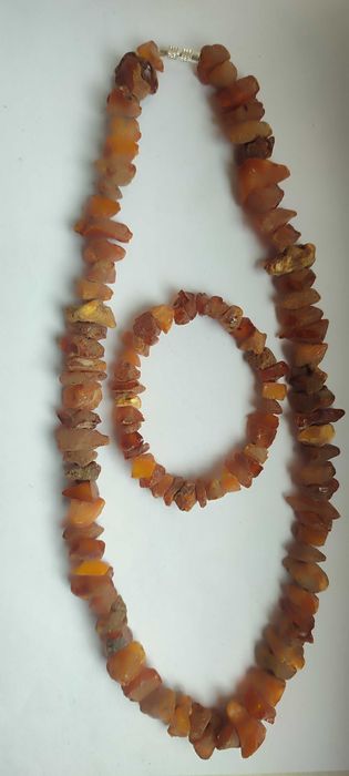 Комплект из необработанного ЯНТАР я