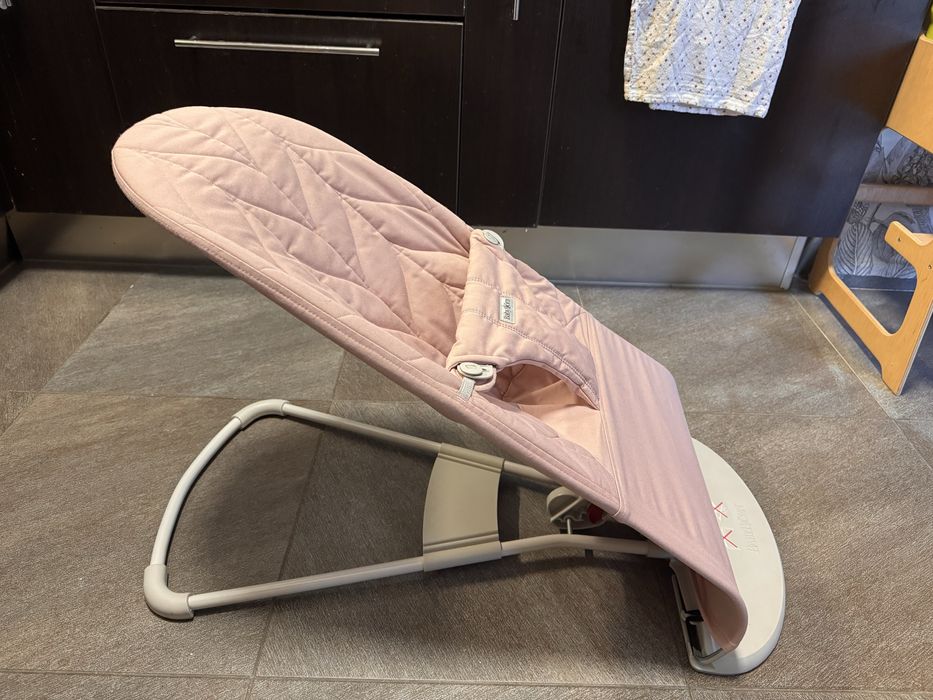 Бебешки шезлонг Babybjorn