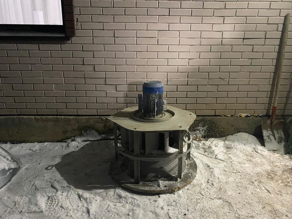 Продам   вытяжку