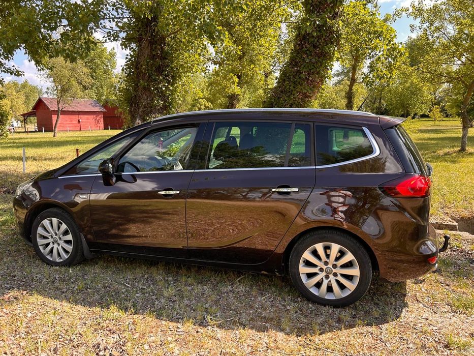 Opel Zafira 2014