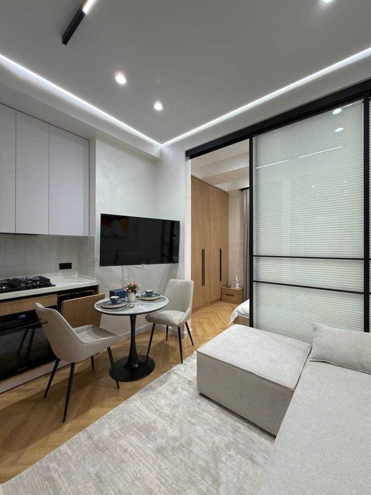Imperial Club City у Алайского рынка: 1в2 с балконом на Ц2`