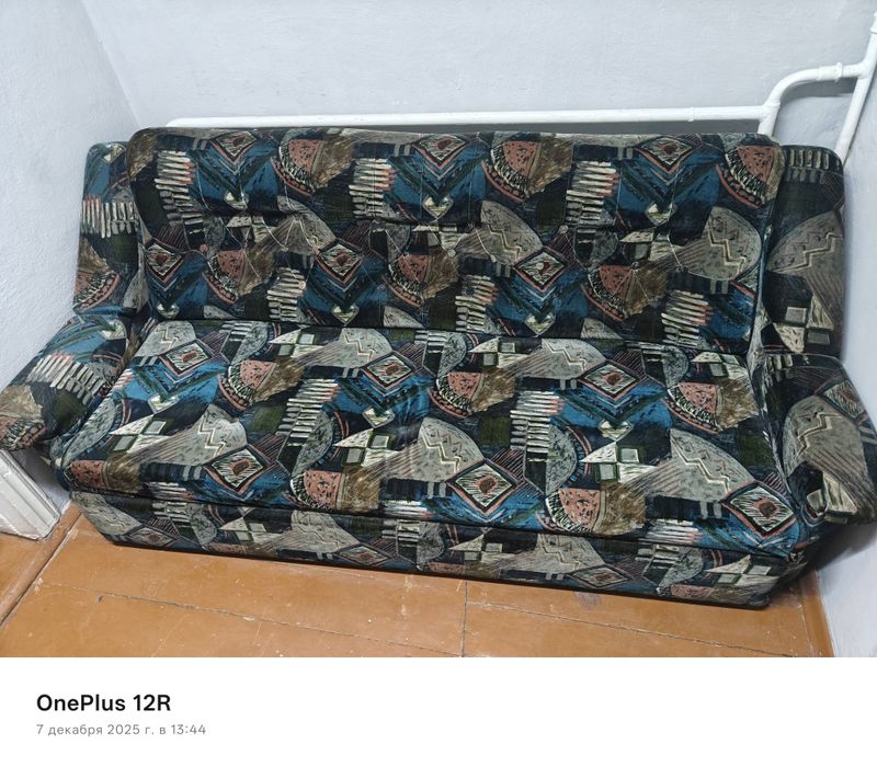 Диван в хорошем состоянии