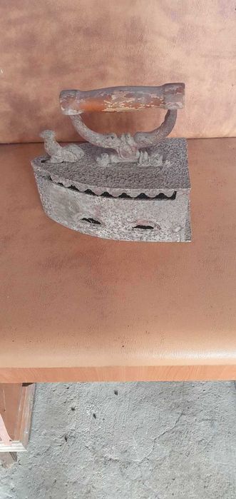 Fier de călcat cu cocos