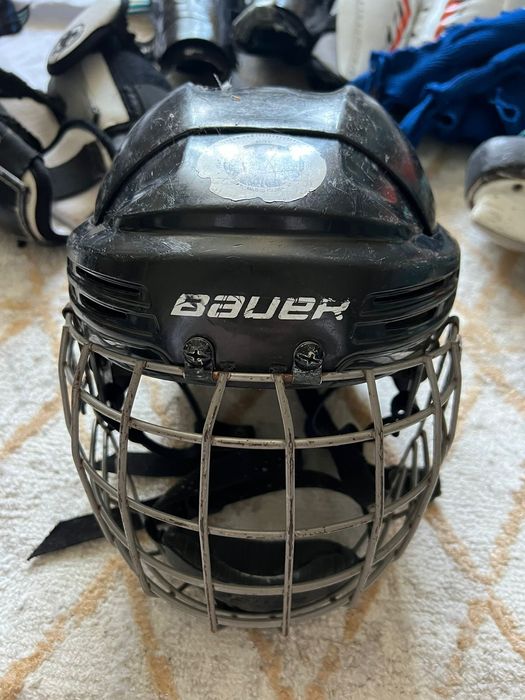 Хоккейная форма  .