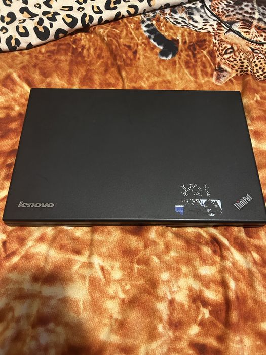 Laptop office se misca bine