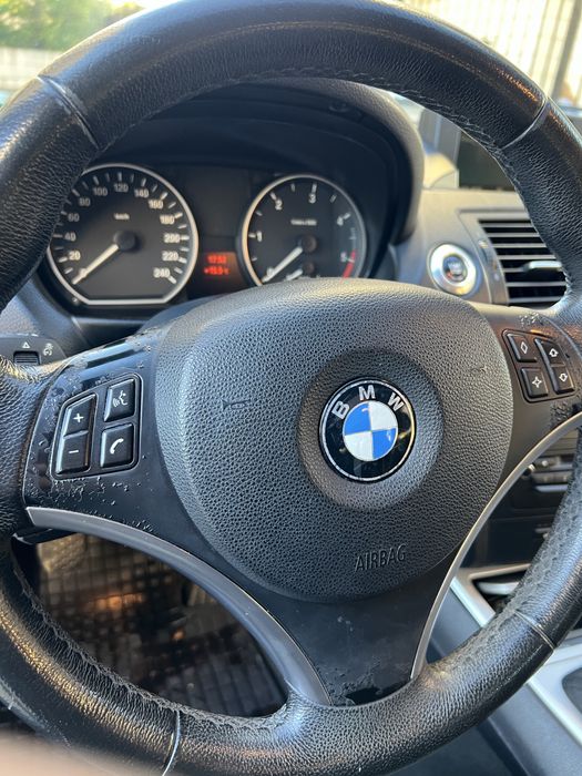 Bmw 118d 2008 г. 2.0