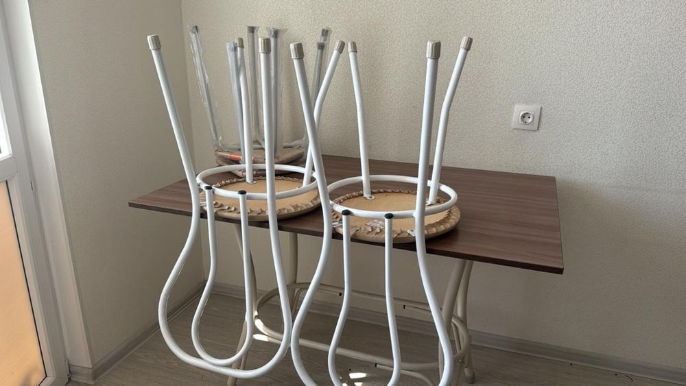 Стол стуля срочна продаем