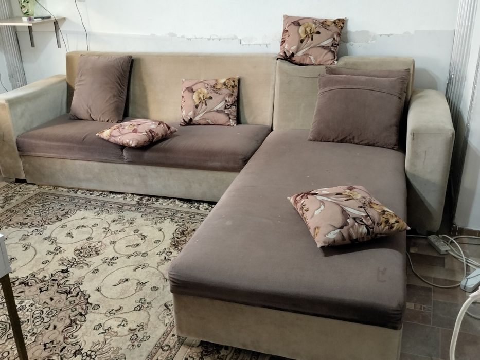 Диван угловой б.у