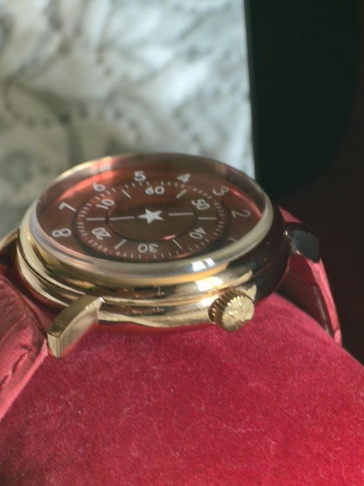 Must de Cartier Tank / CCCP Aleksandrov
