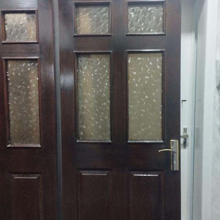 Продам двери 5 штук в хорошем состоянии.