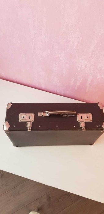 продам чемоданчик из СССР
