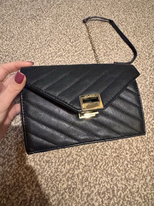 Черна чанта за рамо Aldo