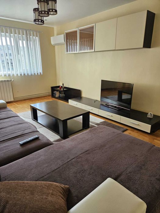 Apartament de închiriat – Zona Alfa, 97 mp