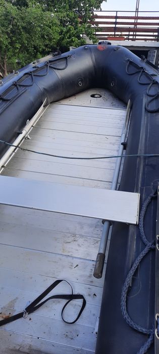 Barca gonflabila 3D Tender Defender X Pro cu motor Suzuki 15 CP