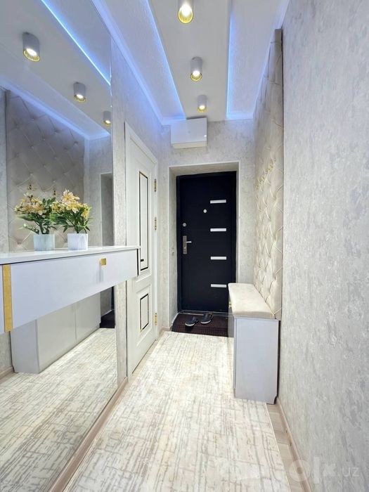 Ул.Мукимий 1в2/2/4 площадь 42м2, метро Новза