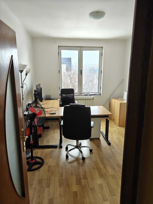 inchiriez casa mare in Tudor pretabila pentru firme, birouri etc.