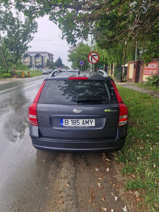 Vând kIA ED F5PC1 -CEE'D