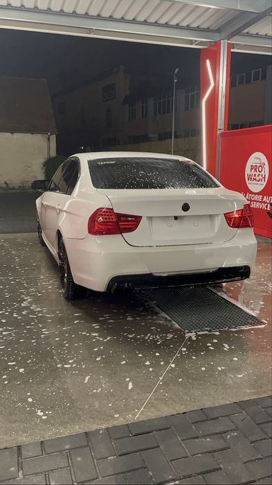 BMW 3 Series 2010 — imagine 5