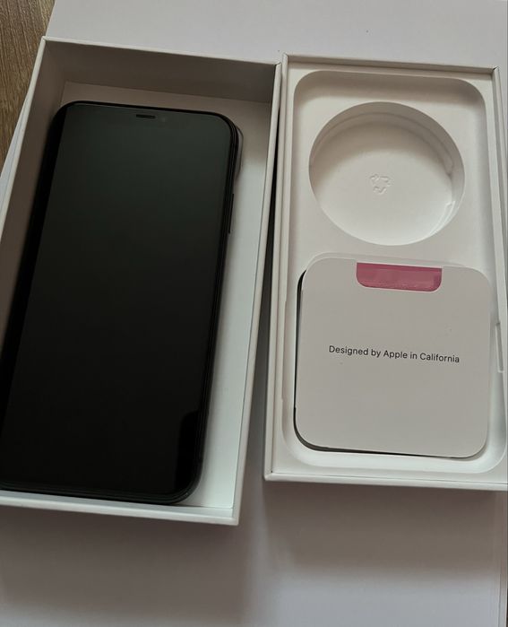 iPhone 11 64GB - stare buna, cutie originala Face ID perfect