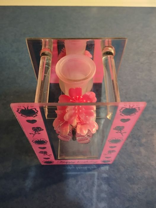 Продам оригинальную вазочку