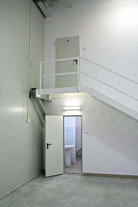 De inchiriat depozit / hala / birouri /  Craiova 300mp