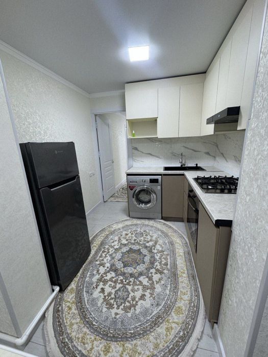 Сдаётся квартира в чирчике 2х ком 4мкн 4 этаж не далеко от дороги