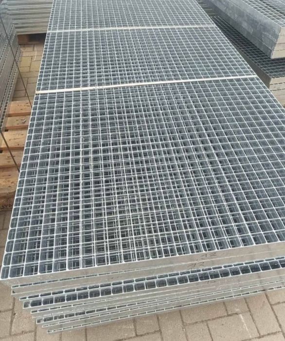 Gratare zincate galvanizate