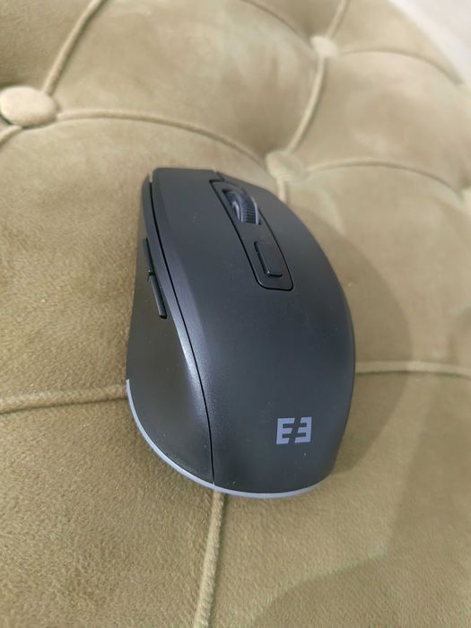 Клавиатура с компютурна мишка