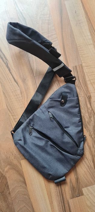 Мъжка чанта през гърди