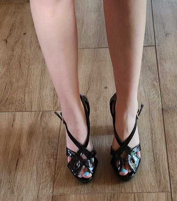 Дамски сандали на ток