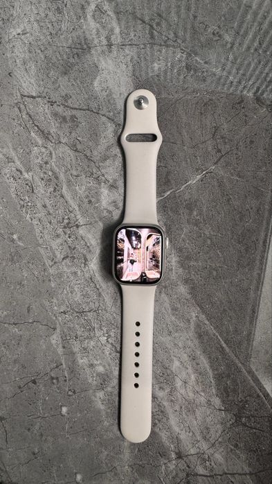 Apple watch 8 series