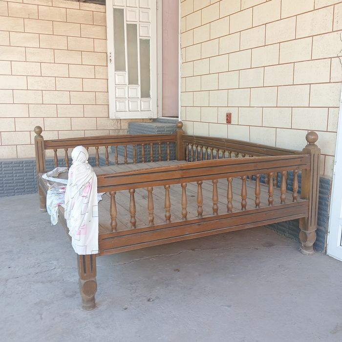 Тапчан в отличном состоянии