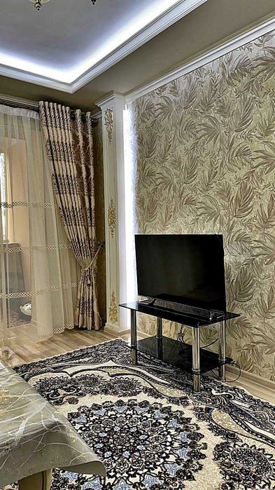 массив: Фируза. (Эко- Базар).  2х- комнатная.