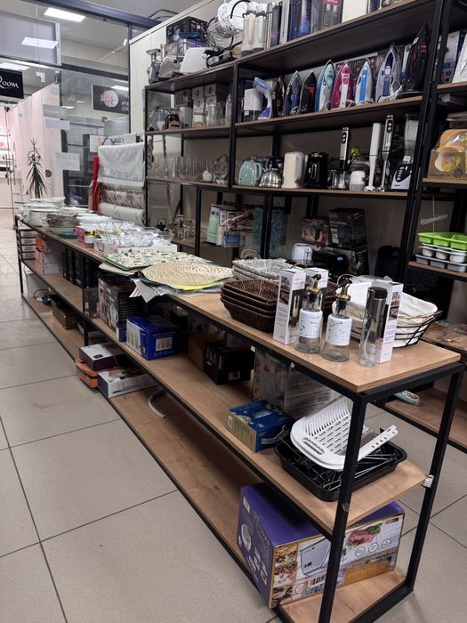 Продам стилажи ,торговое оборудование