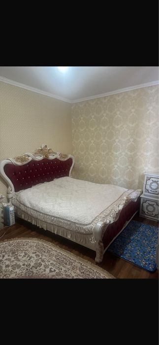 Продам спальный гарнитур