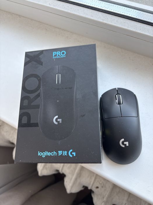 Мышь Logitech Pro X Superlight черный