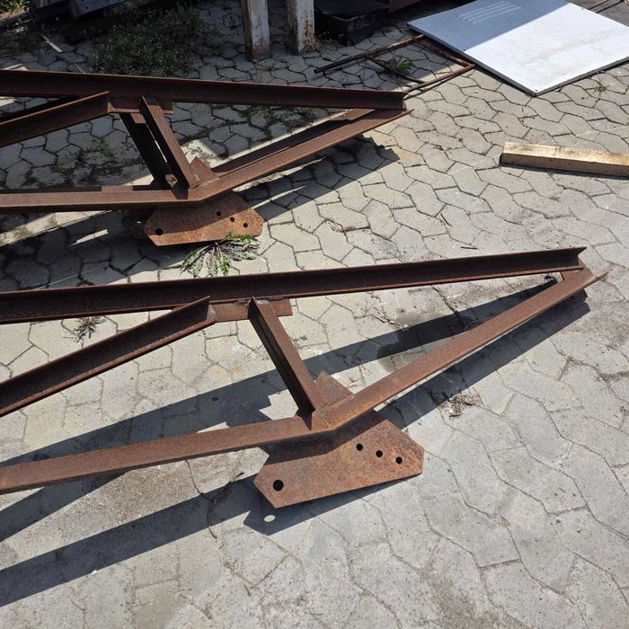 Trei ferme metalice pentru acoperiș hală cu deschidere de 11 m