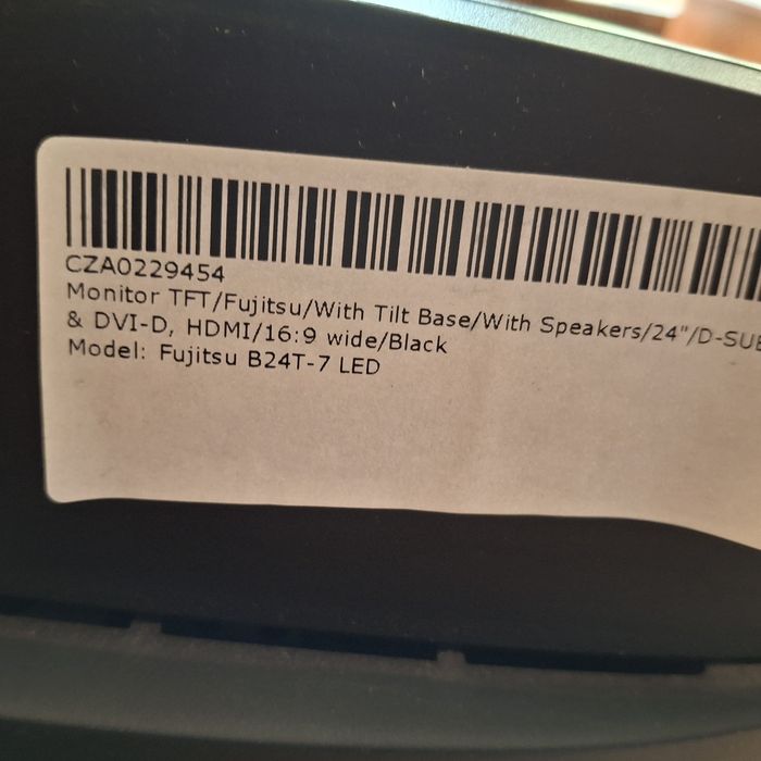 Монитор fudjitsu 24 инча