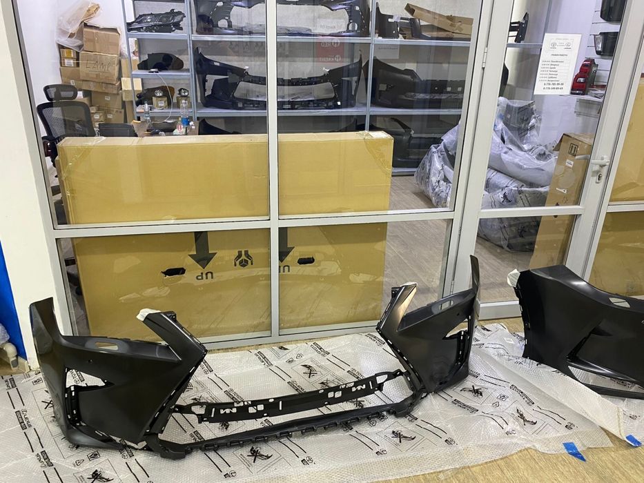 Бампер оригинал для Лексус РХ Lexus RX