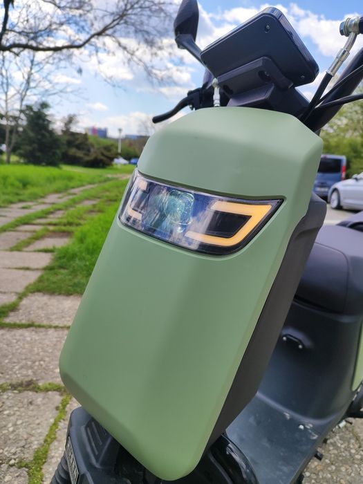Scuter Electric Fara Permis