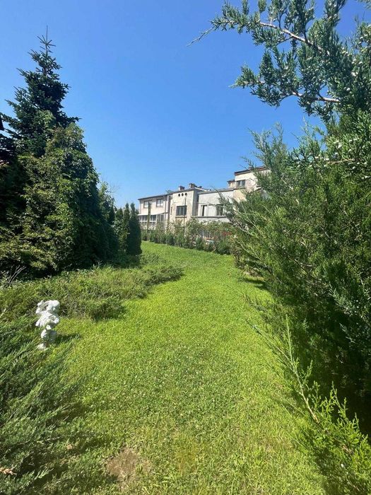 Spatiu comercial/ cafenea  la Parcul Carol