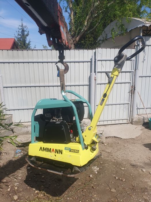 Vând placă compactoare AMMANN APR 30/50