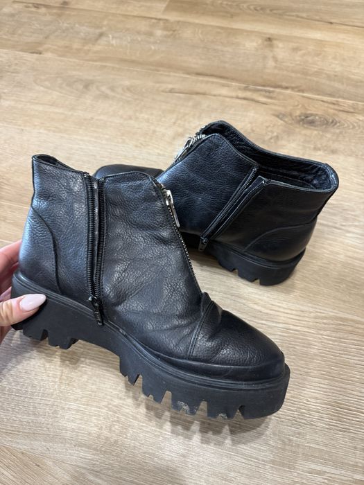 Боти естествена кожа